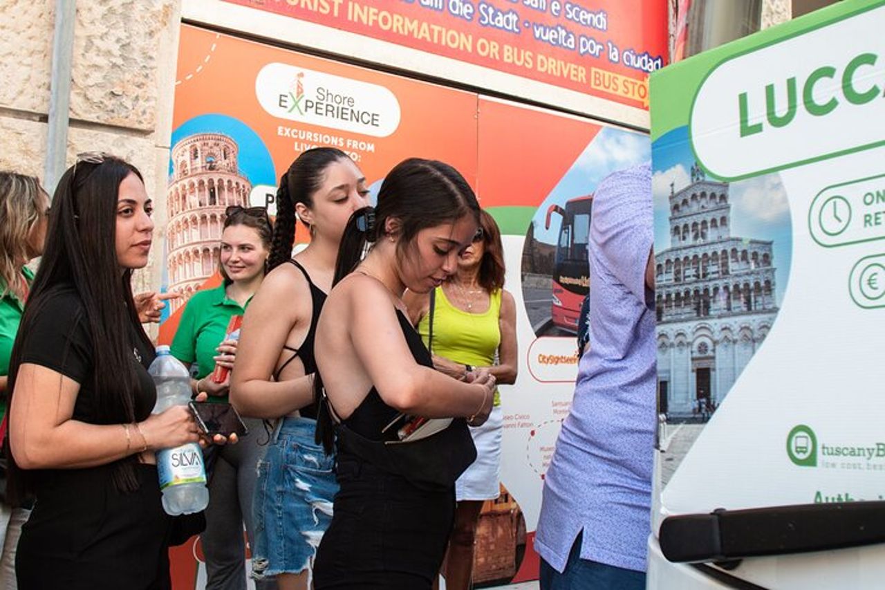 Escursione a terra a Lucca e Pisa opzionale Biglietto Torre Pendente — 8