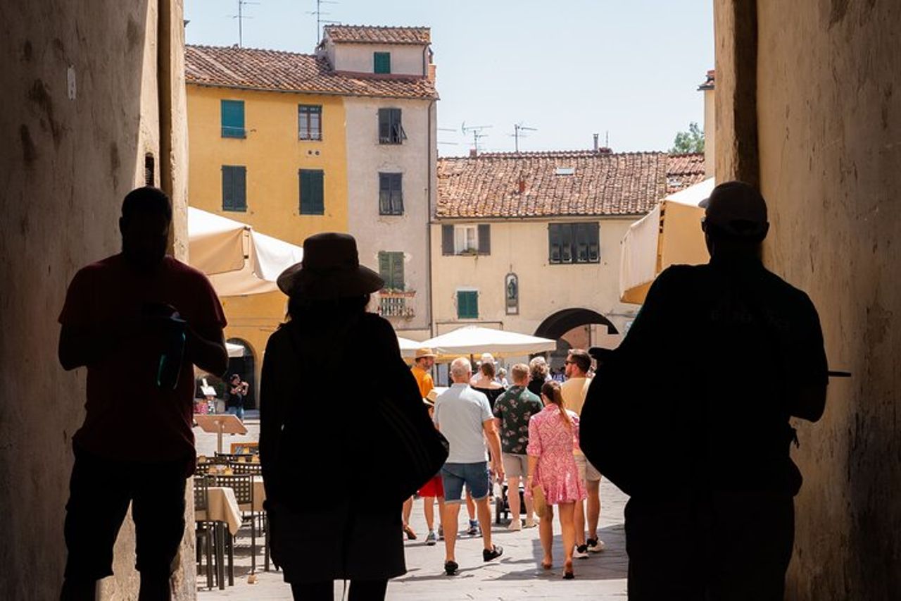 Escursione a terra a Lucca e Pisa opzionale Biglietto Torre Pendente — 6
