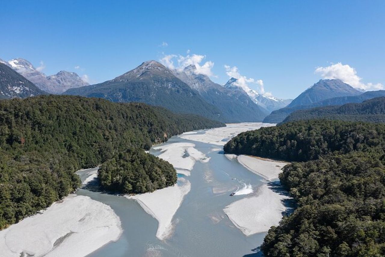 Dart River Jet Boat e esperienza nella natura selvaggia — 3