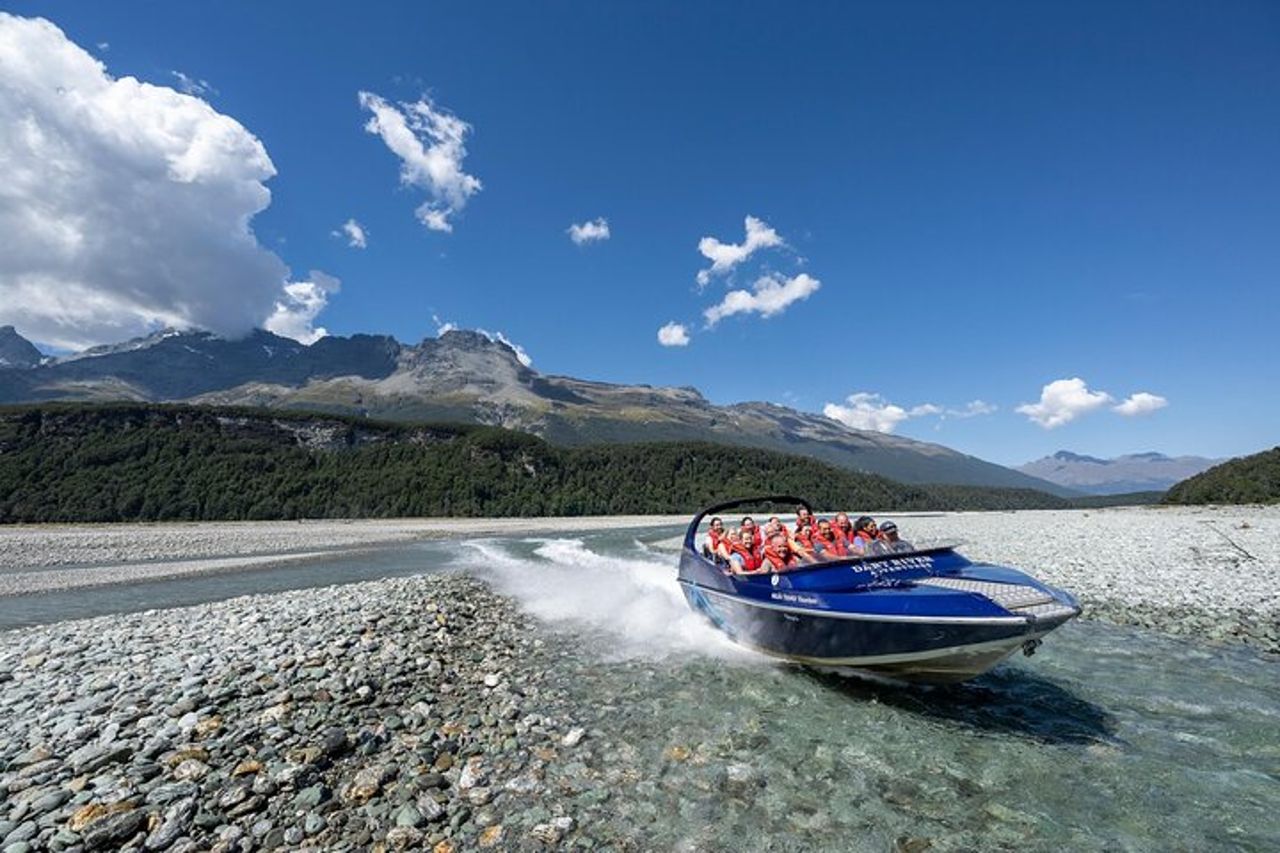 Dart River Jet Boat e esperienza nella natura selvaggia — 8