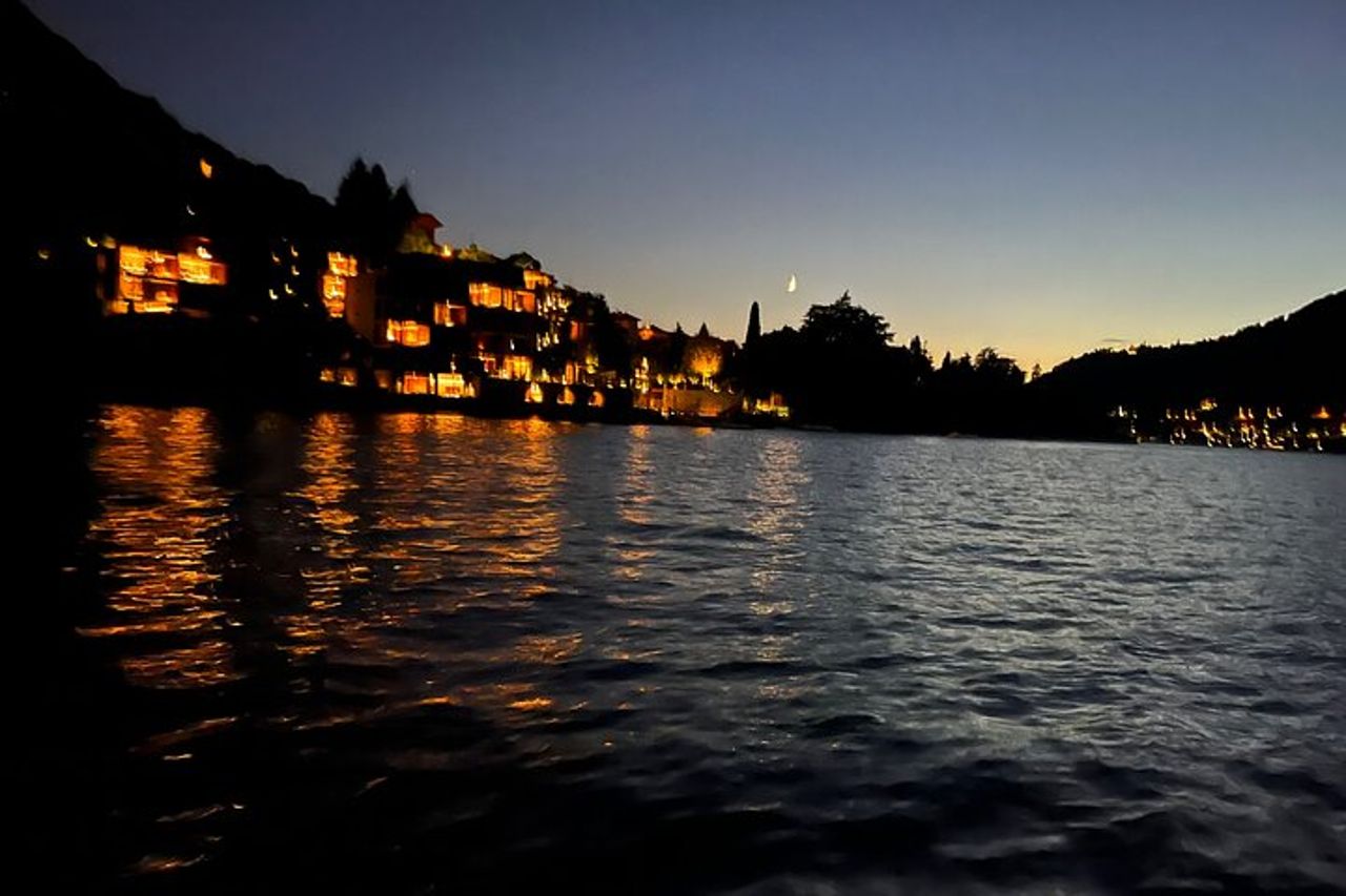 1 and a half hour private boat tour on Lake Como — 3