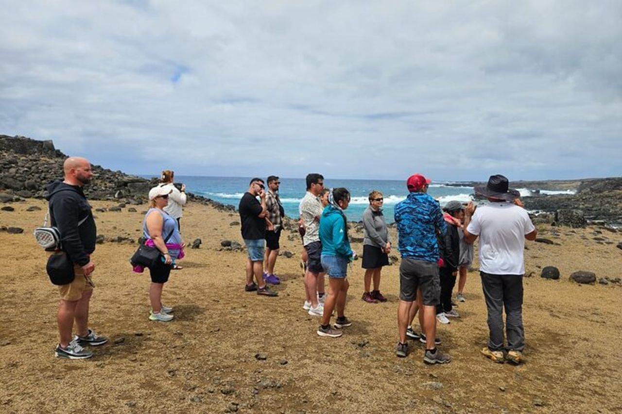 Visita Rapa Nui in 4 giorni con 3 tour e alloggio inclusi — 4