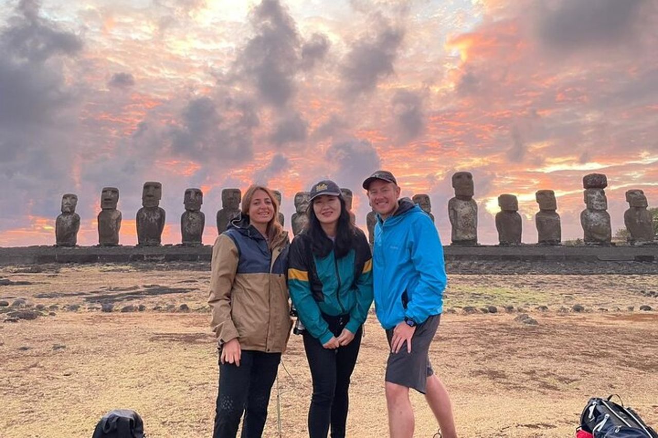 Visita Rapa Nui in 4 giorni con 3 tour e alloggio inclusi