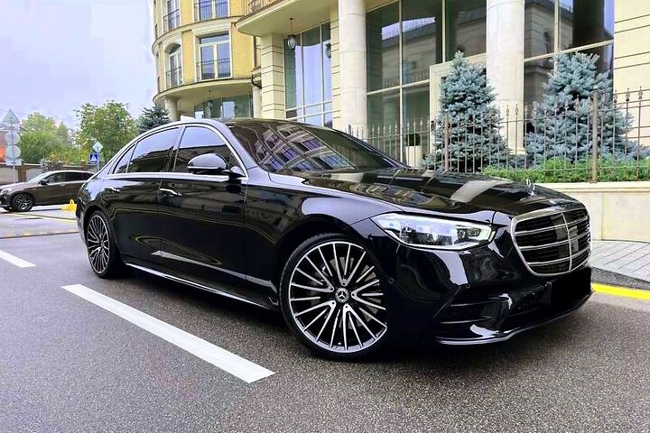 Trasferimento privato: da Monaco all'aeroporto di Nizza NCE in auto di lusso