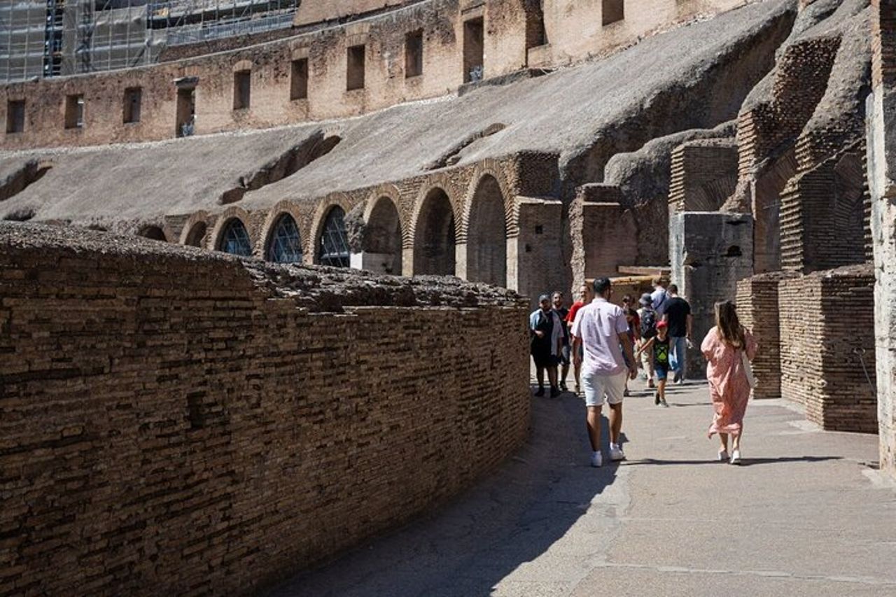 Biglietto d'ingresso salta fila al Colosseo con accesso al Foro Romano — 4