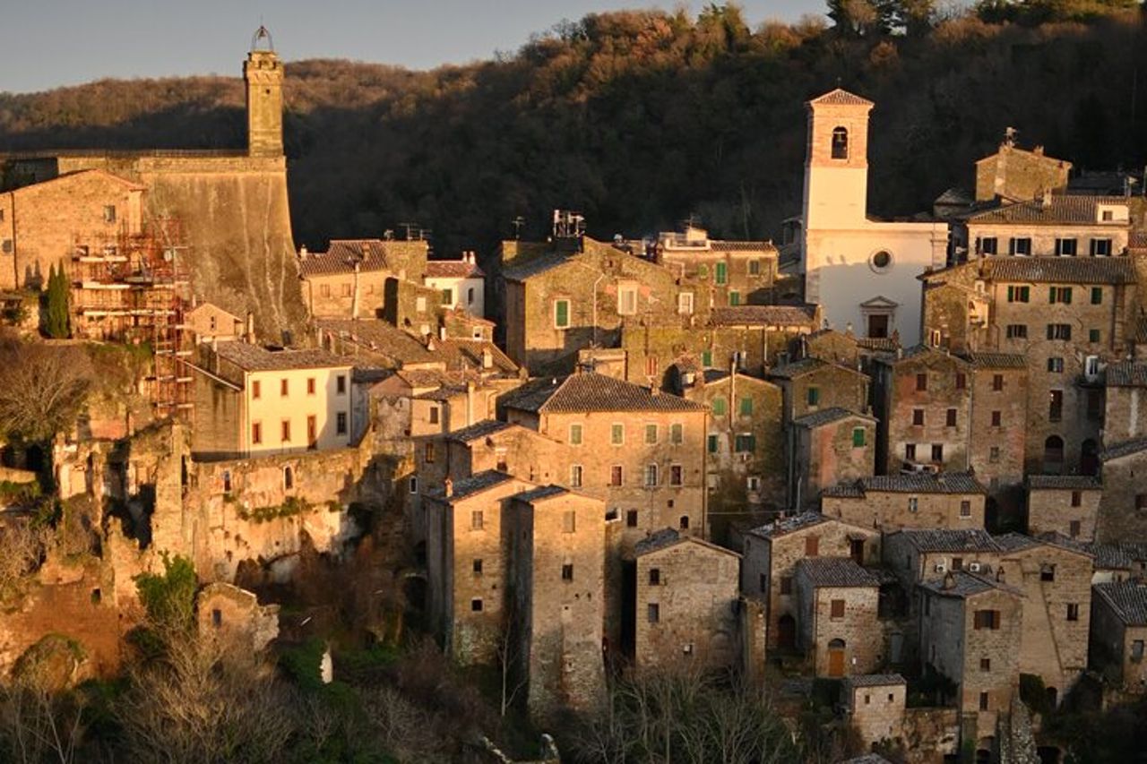 Sorano: le sue meraviglie, le vie cave e le cantine storiche