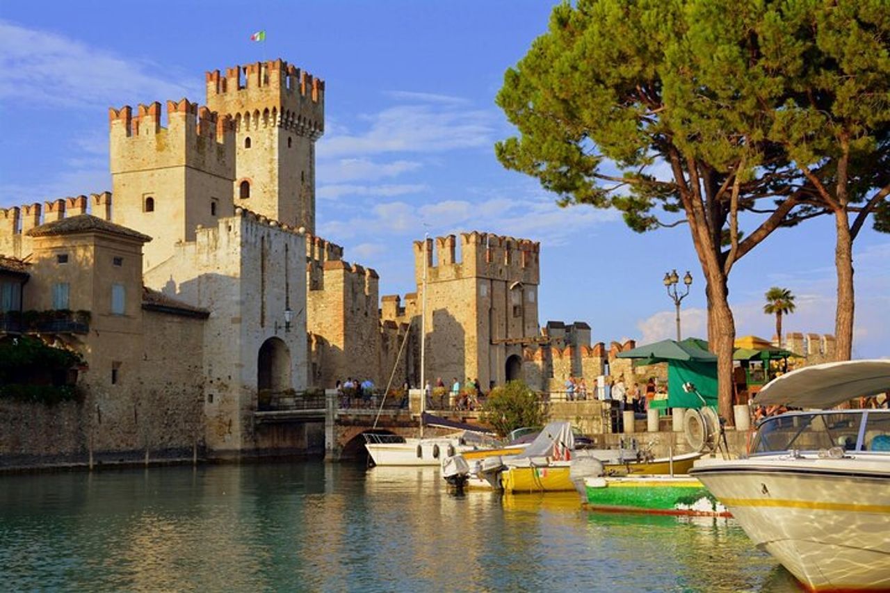 L'originale Tour del Lago di Garda con Gita in Barca dagli Hotel del Sud — 3