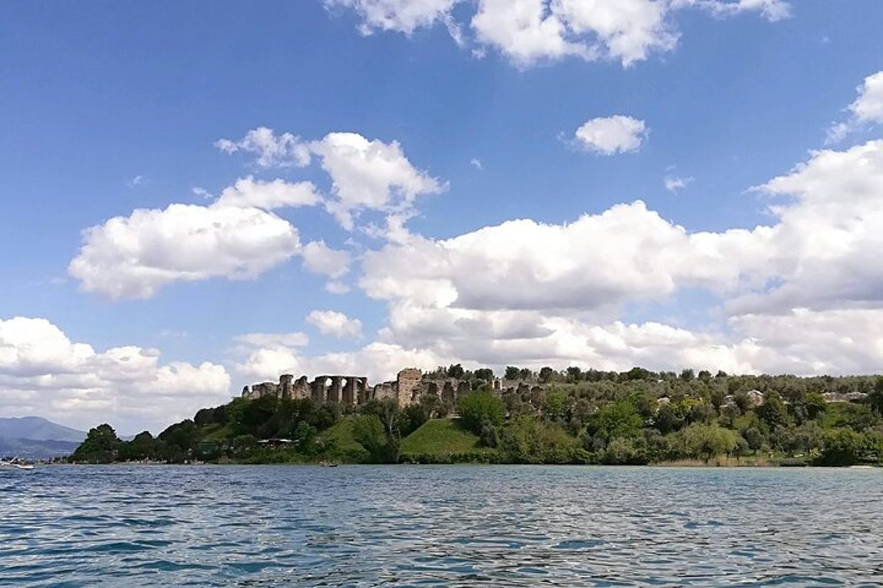 L'originale Tour del Lago di Garda con Gita in Barca dagli Hotel del Sud — 5