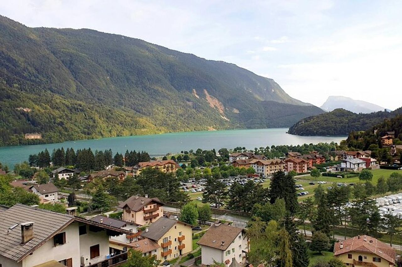 Tour del Lago di Molveno e della Distilleria di Grappa con Degustazioni — 2