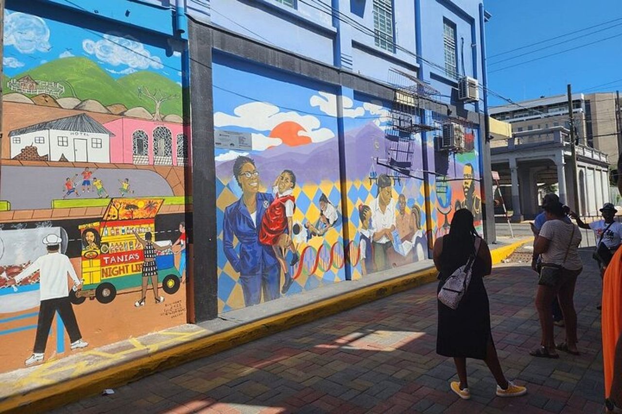 Tour a piedi / in auto del centro di Kingston / Tivoli Gardens / Trench Town. — 3