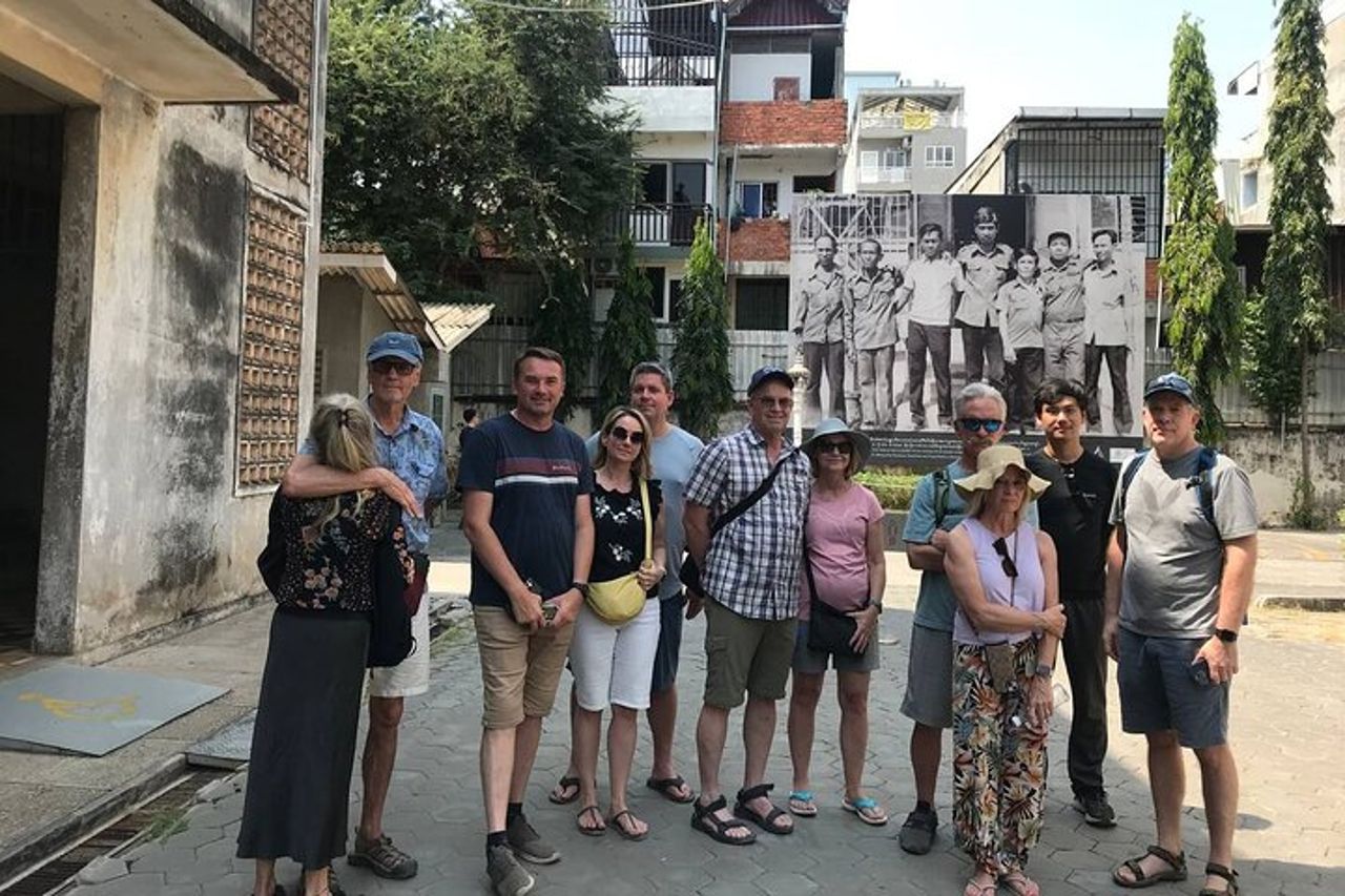 Tour del campo di sterminio e del museo del genocidio di Toul Sleng — 4