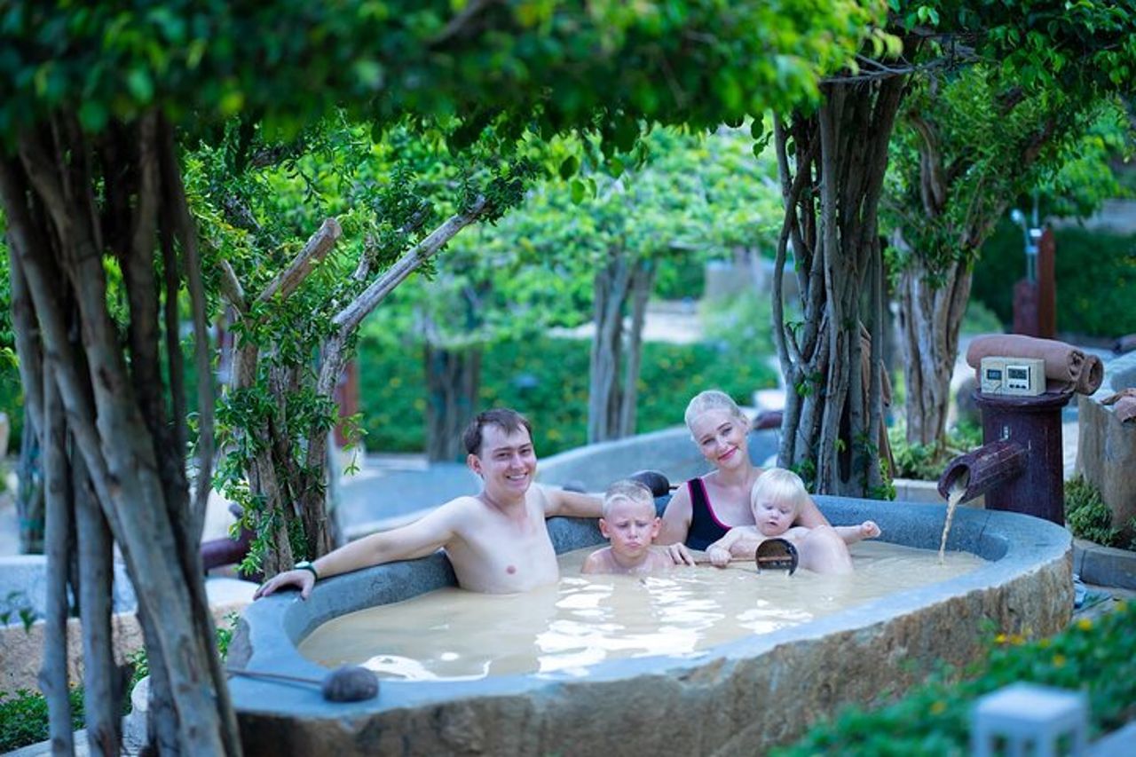 Nha Trang hopping tour Snorkeling Pranzo al barbecue Hon Tam Hot Springs