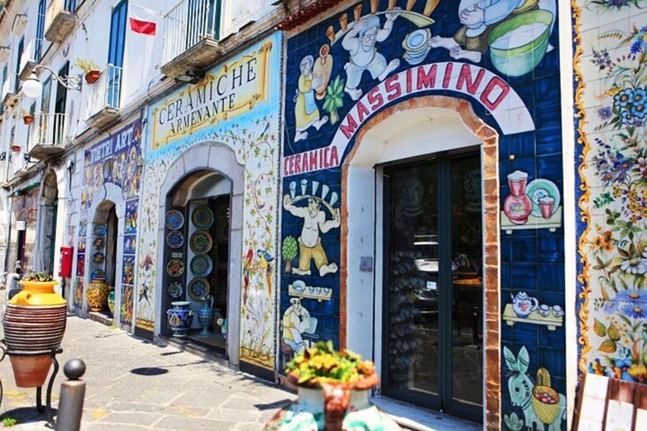 Tour privato della Costiera Amalfitana da Vietri Cetara Maiori e Minori