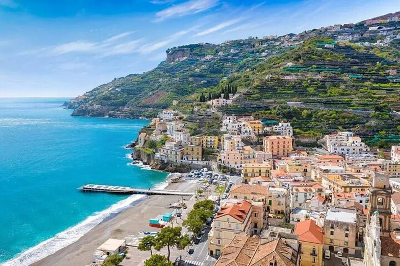 Tour privato della Costiera Amalfitana da Vietri Cetara Maiori e Minori — 6