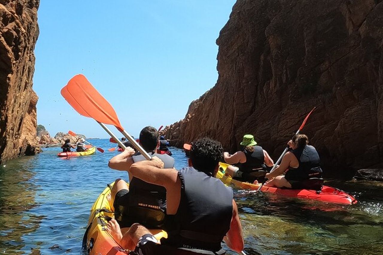 Costa Brava : Kayak, Snorkeling, Foto, Pranzo, Spiaggia e Salto sulla scogliera! — 7