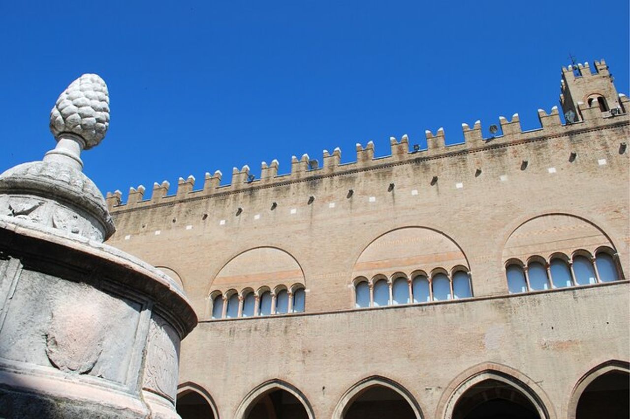 Caccia al tesoro a Rimini & tour a piedi con audioguida — 3