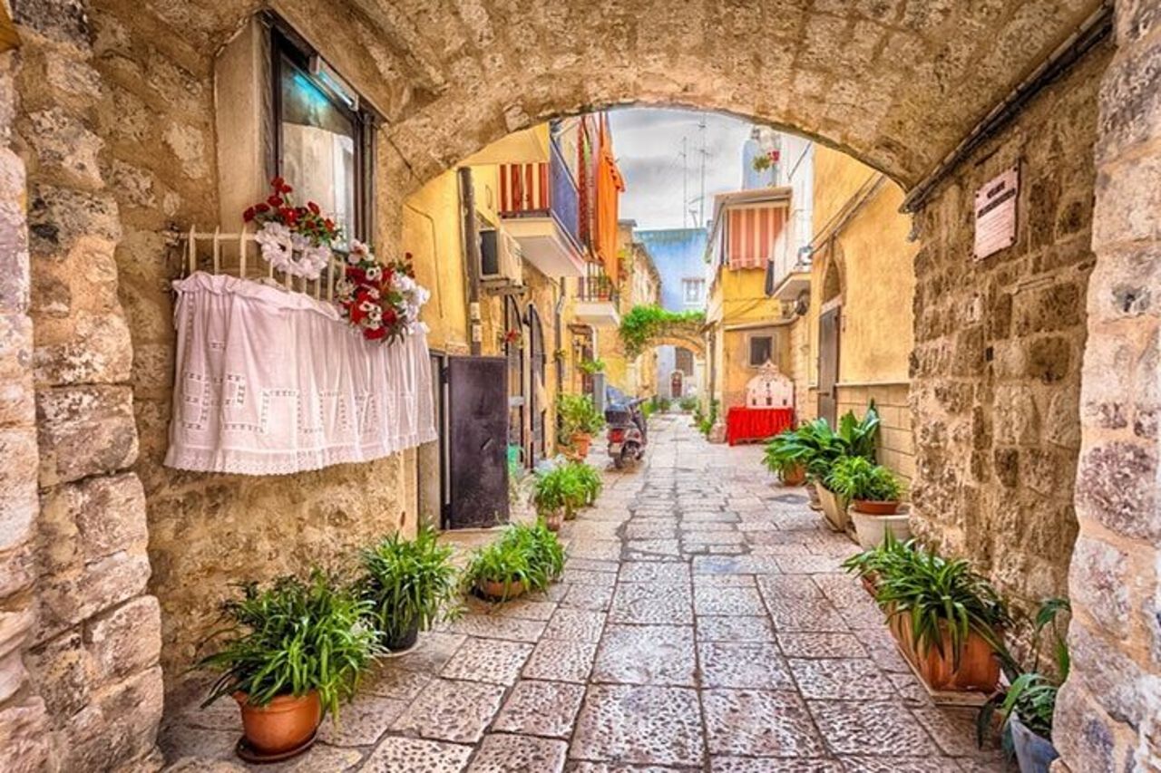 Tour privato a piedi delle attrazioni imperdibili di Bari — 5