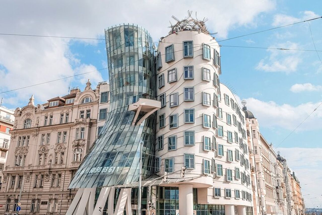 Da Monaco a Praga - Trasferimento privato porta a porta, autista locale di lingua inglese — 7