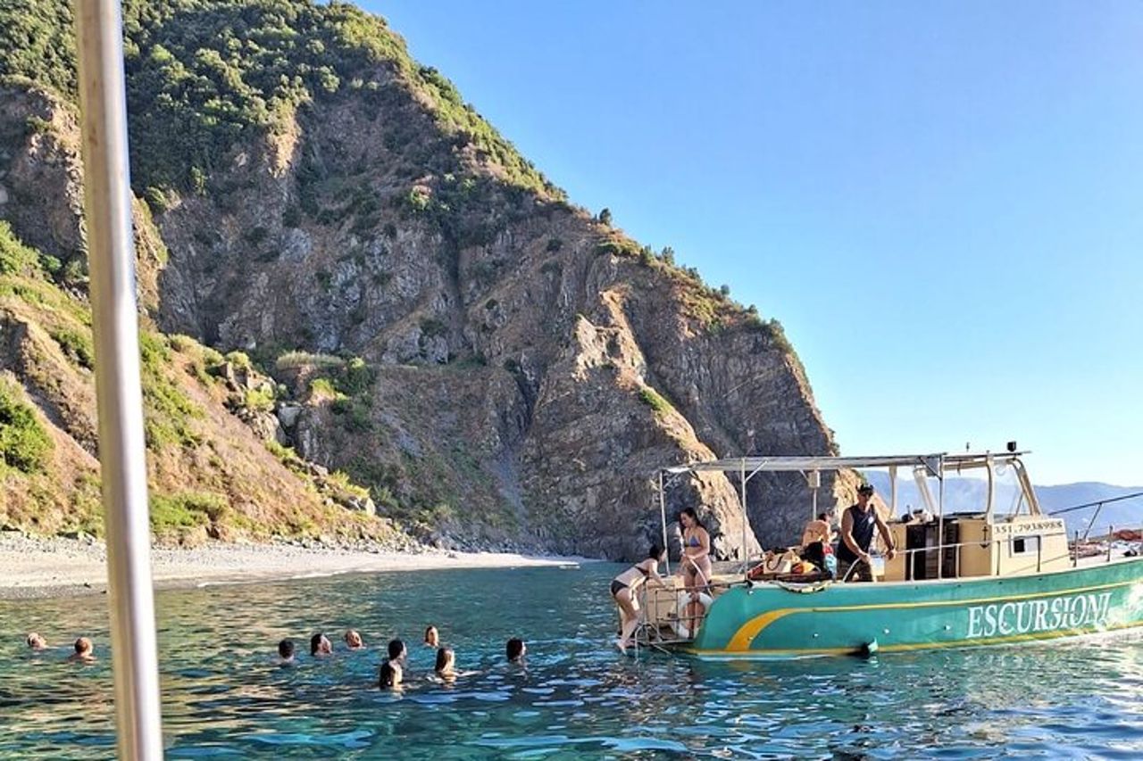 Tour in Barca Costa Viola: Scilla e Grotte di Bagnara — 7