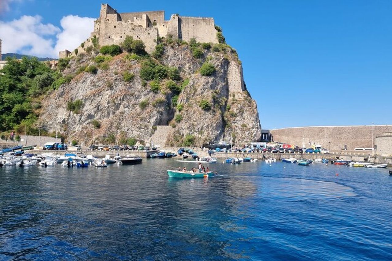 Tour in Barca Costa Viola: Scilla e Grotte di Bagnara — 9