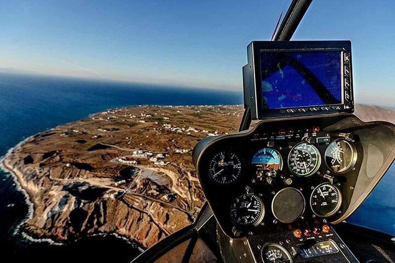 Trasferimento privato in elicottero da Santorini a Sifnos — 4