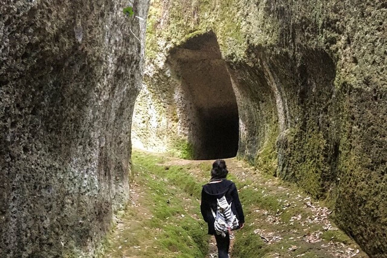 Sorano: le sue meraviglie, le vie cave e le cantine storiche — 7