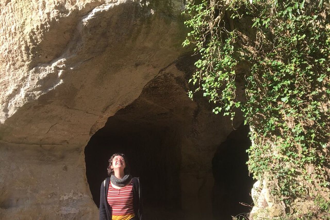 Sorano: le sue meraviglie, le vie cave e le cantine storiche — 3