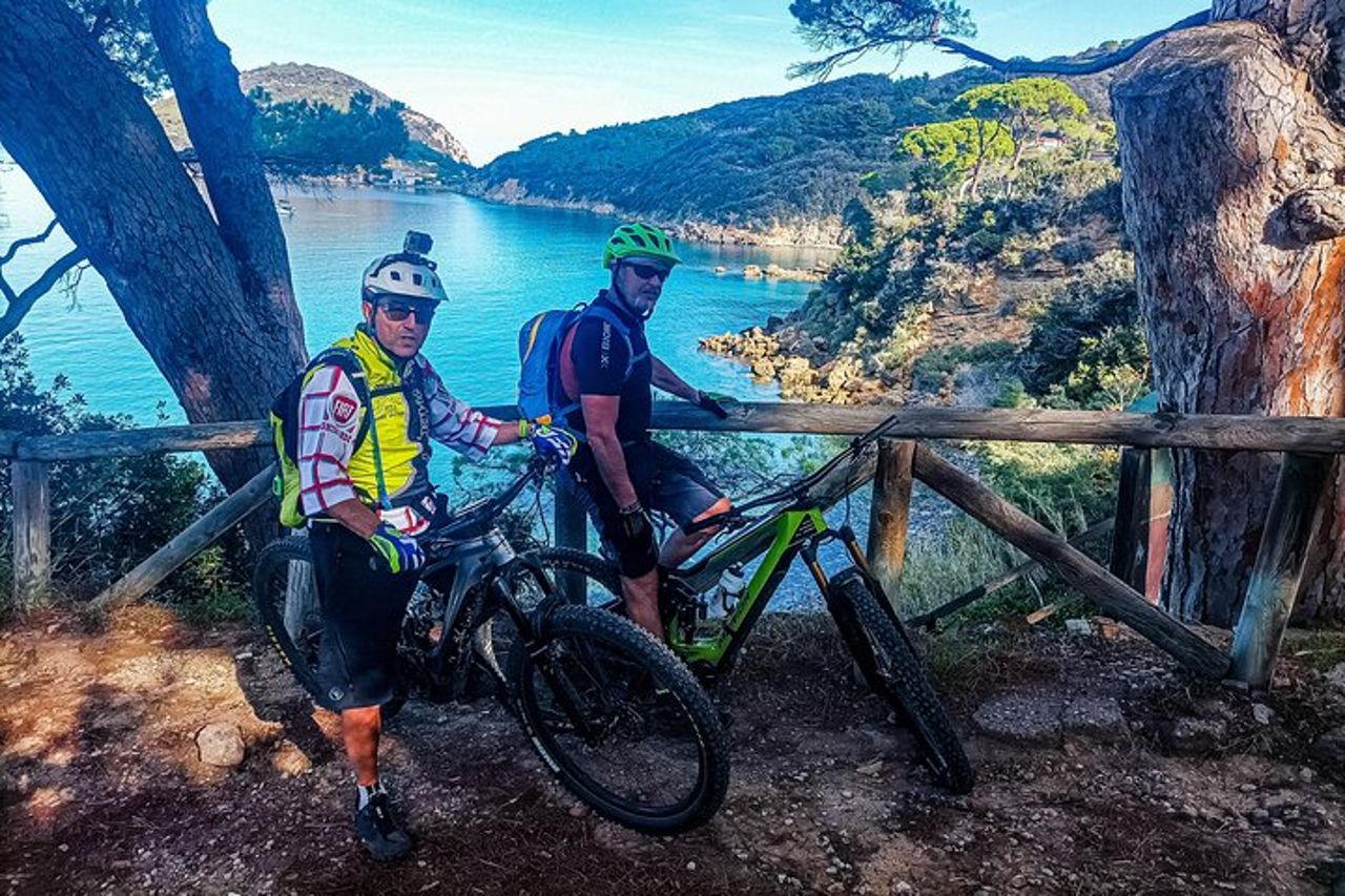 E-bike Experience • Tour di Portoferraio in e-bike — 7