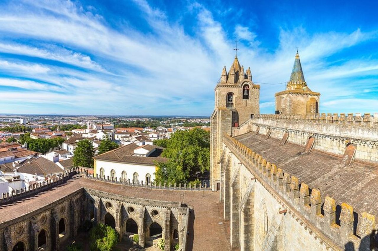 Tour privato di Évora con esperienza enologica e degustazione di vini — 6