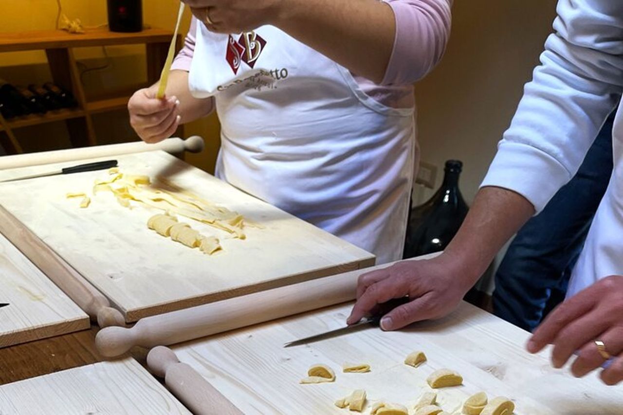 Esperienza Classe di cucina in San Gimignano con pranzo — 9