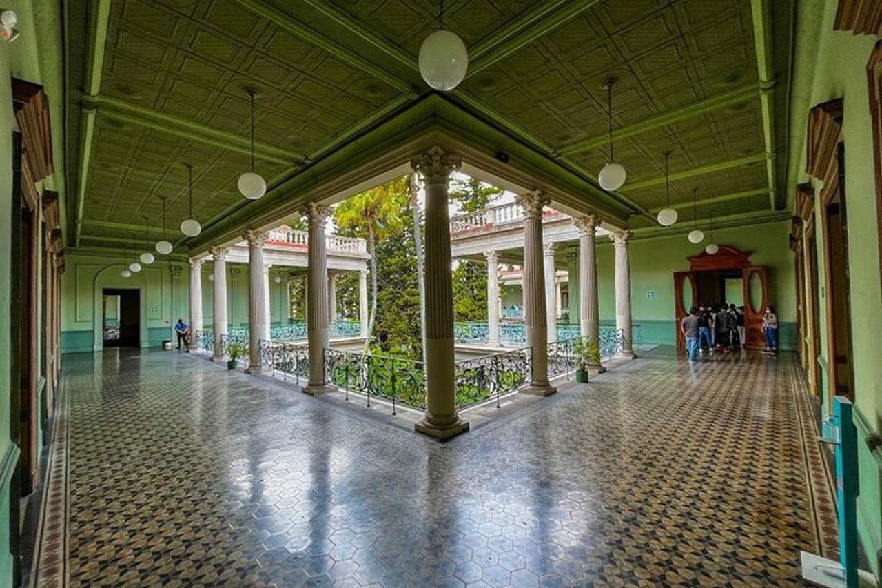 Tour a piedi di San Salvador : Esplora i principali luoghi d'interesse e le gemme nascoste — 9