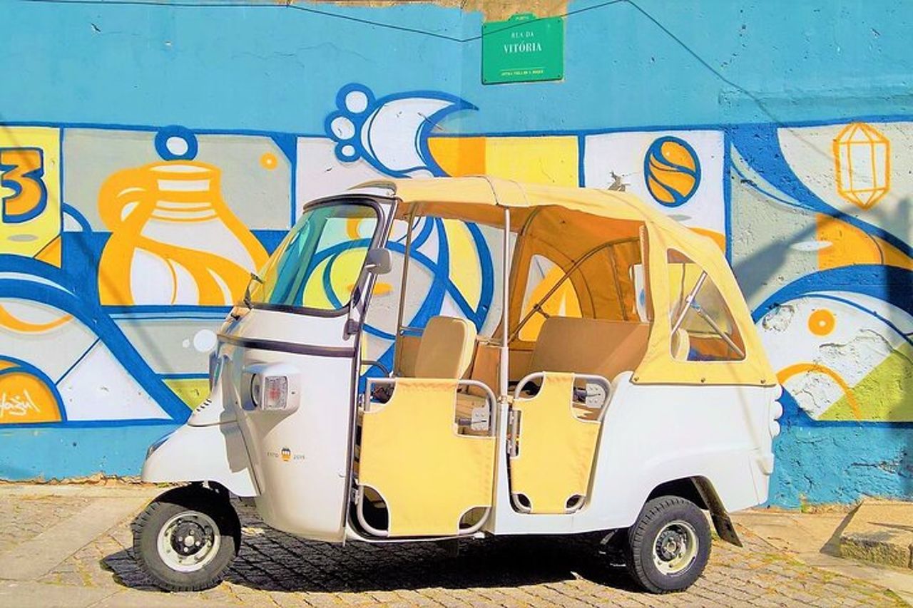 Tour privato di mezza giornata in tuk tuk di Porto — 3