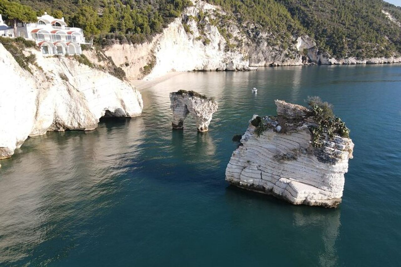 4 Ore Tour Privato Guidato in Barca a Vieste — 6