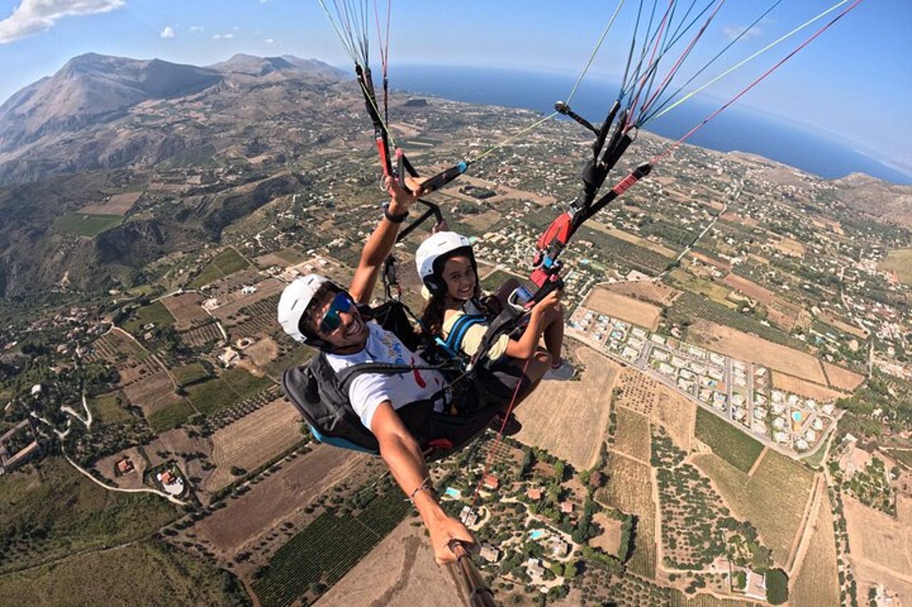 Volo in Parapendio Biposto a Castellammare del Golfo — 6