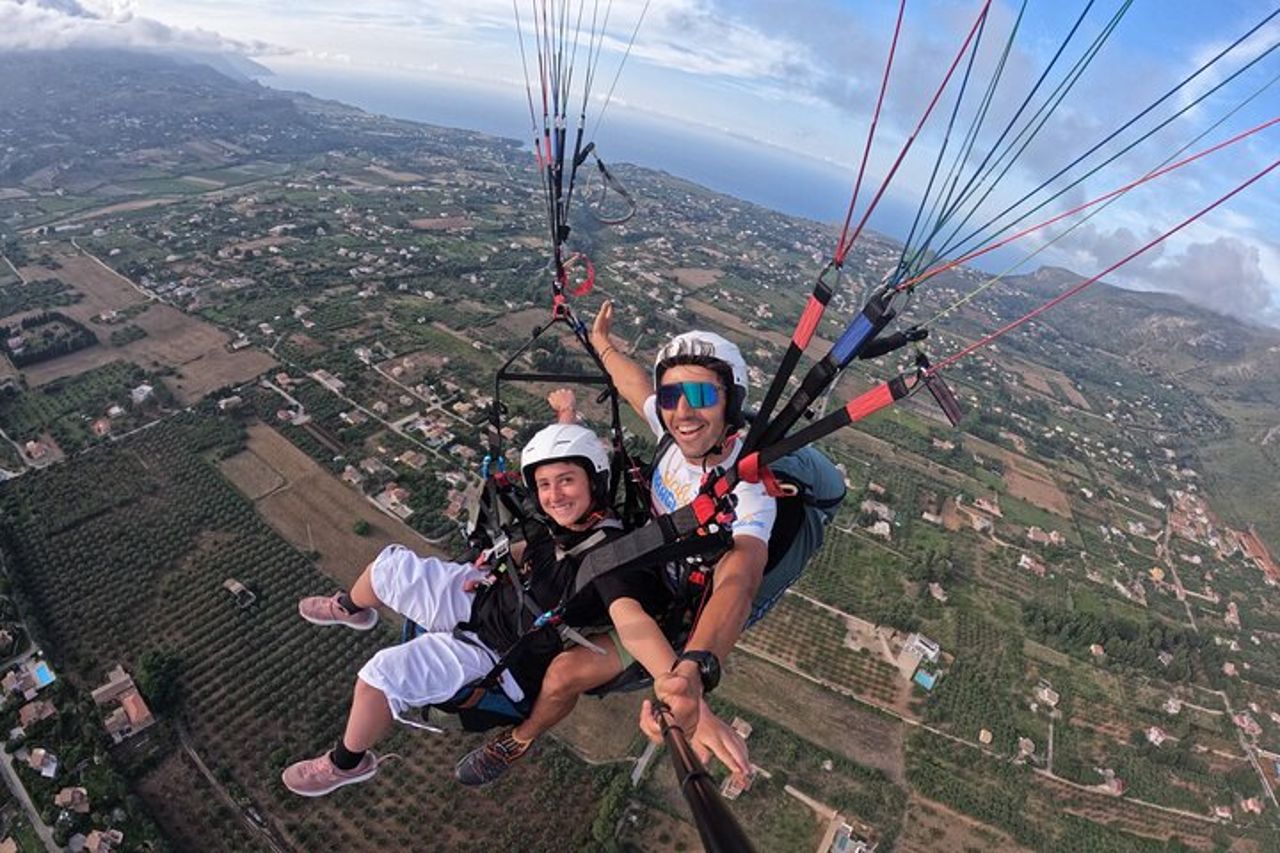 Volo in Parapendio Biposto a Castellammare del Golfo — 7