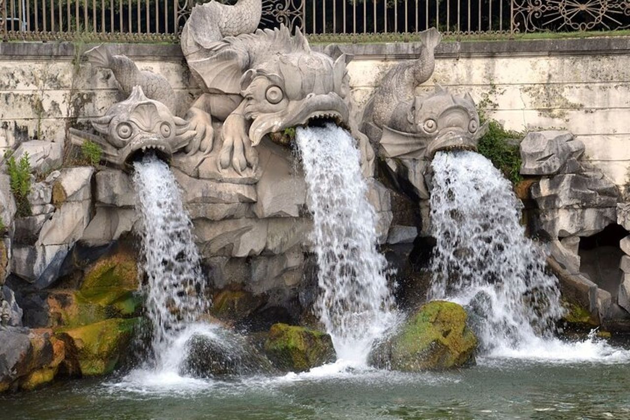 Tour Privato Intera Giornata alla Reggia di Caserta e a Pompei — 6