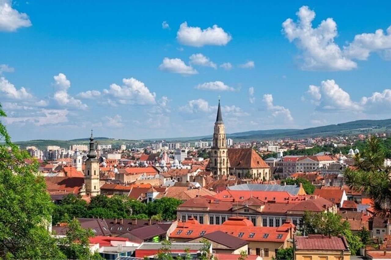 Tour a piedi delle attrazioni imperdibili di Cluj con una guida — 5