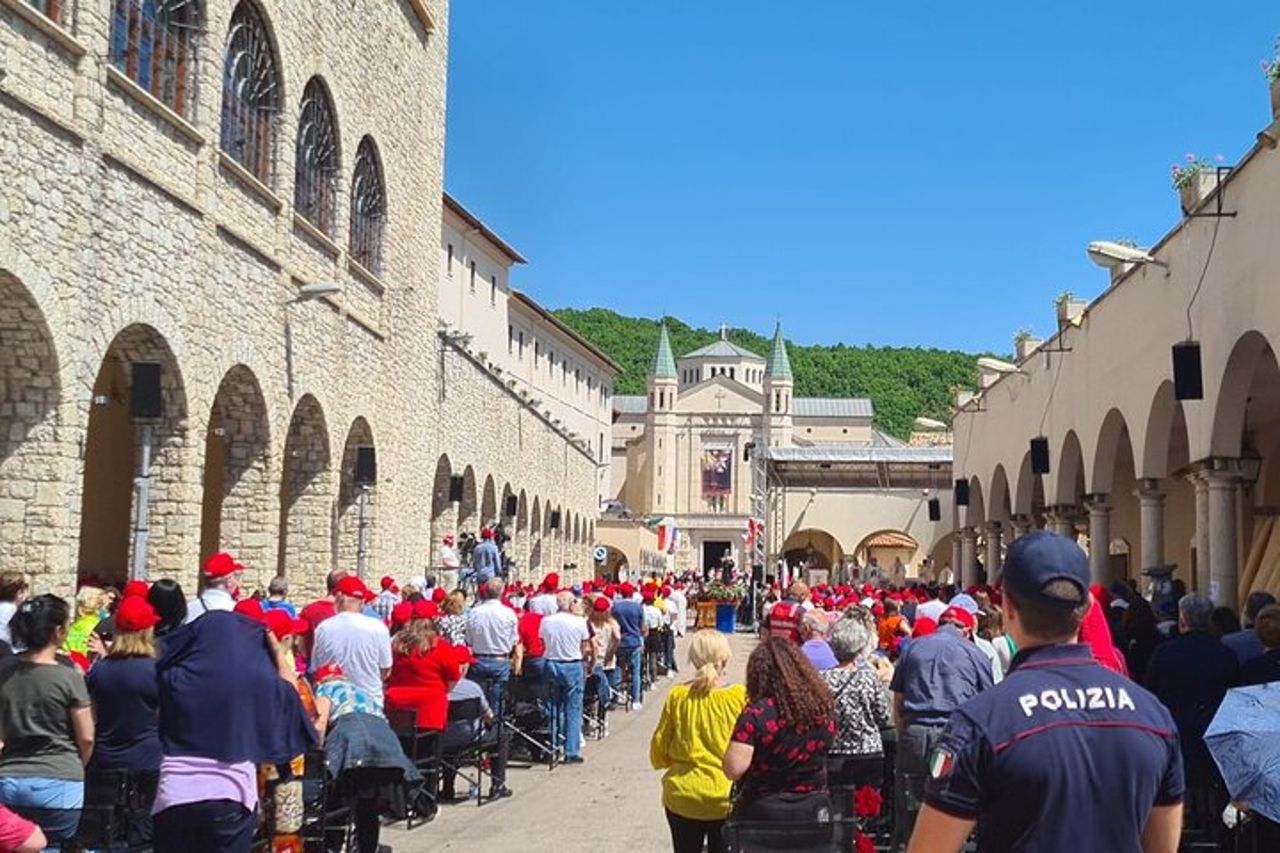 Cascia e Spoleto da Roma: Goditi un tour di un'intera giornata per piccoli gruppi — 6