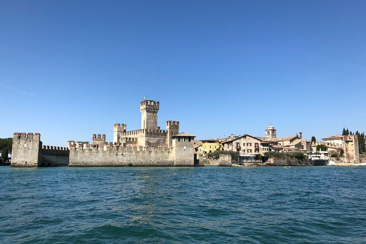Tour in barca di Isola del Garda — 5