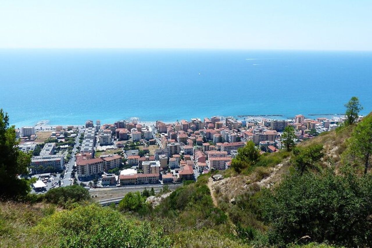 Imperia - Tour privato a piedi del centro storico — 4