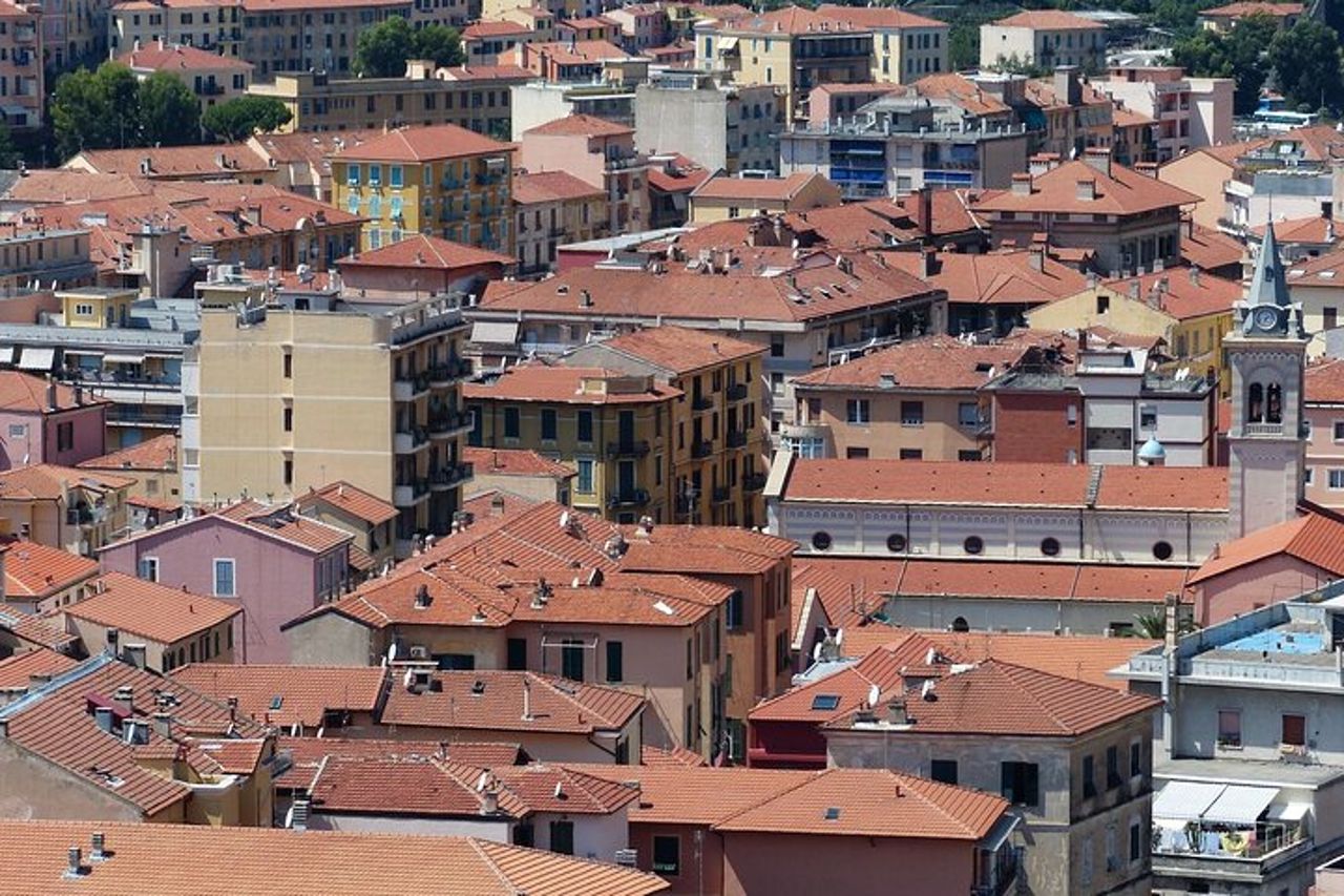 Imperia - Tour privato a piedi del centro storico — 7