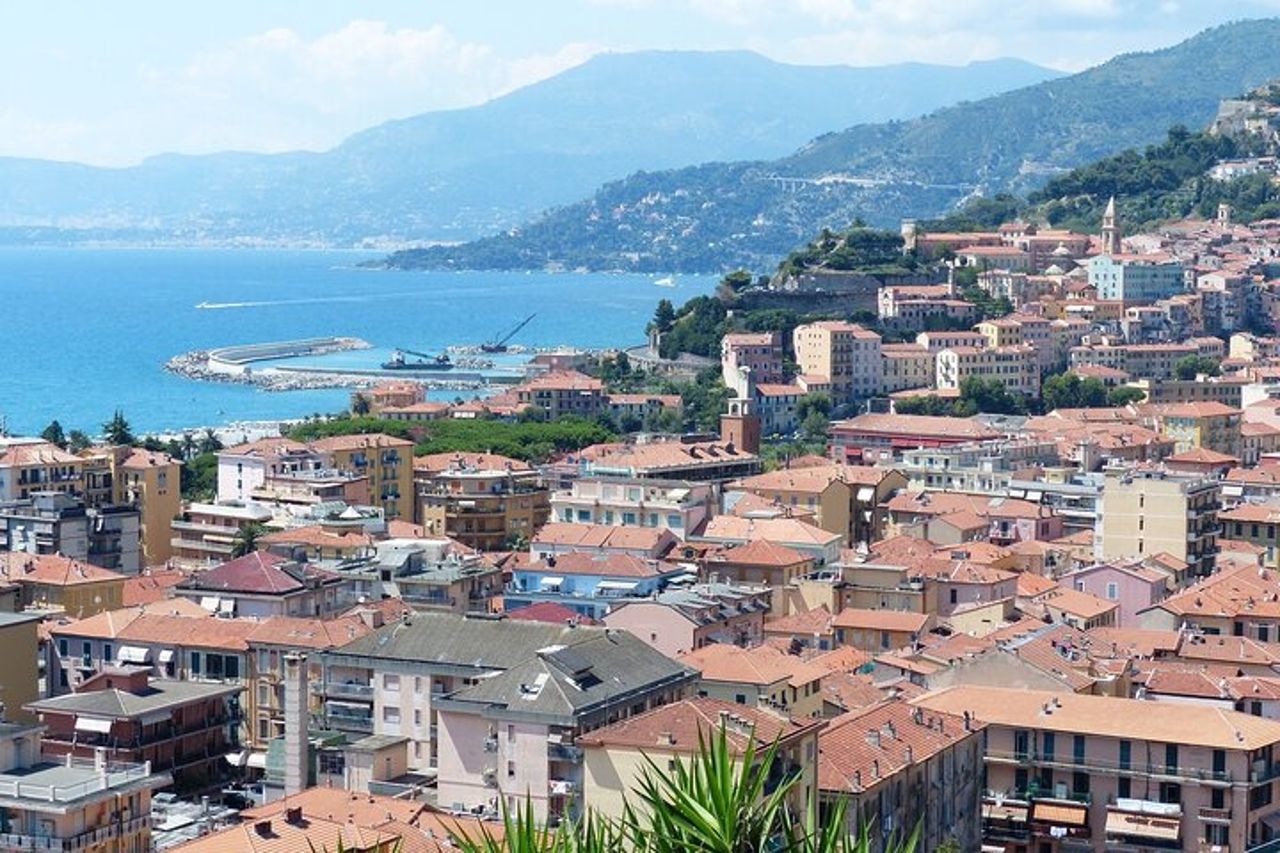 Imperia - Tour privato a piedi del centro storico — 8