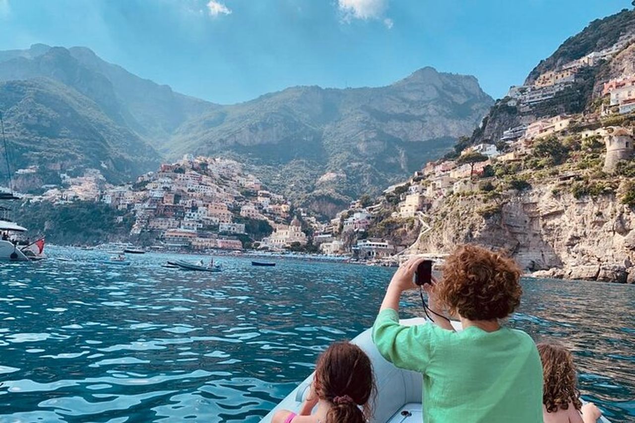Costiera Amalfitana noleggia un gommone:da Salerno senza patente — 9