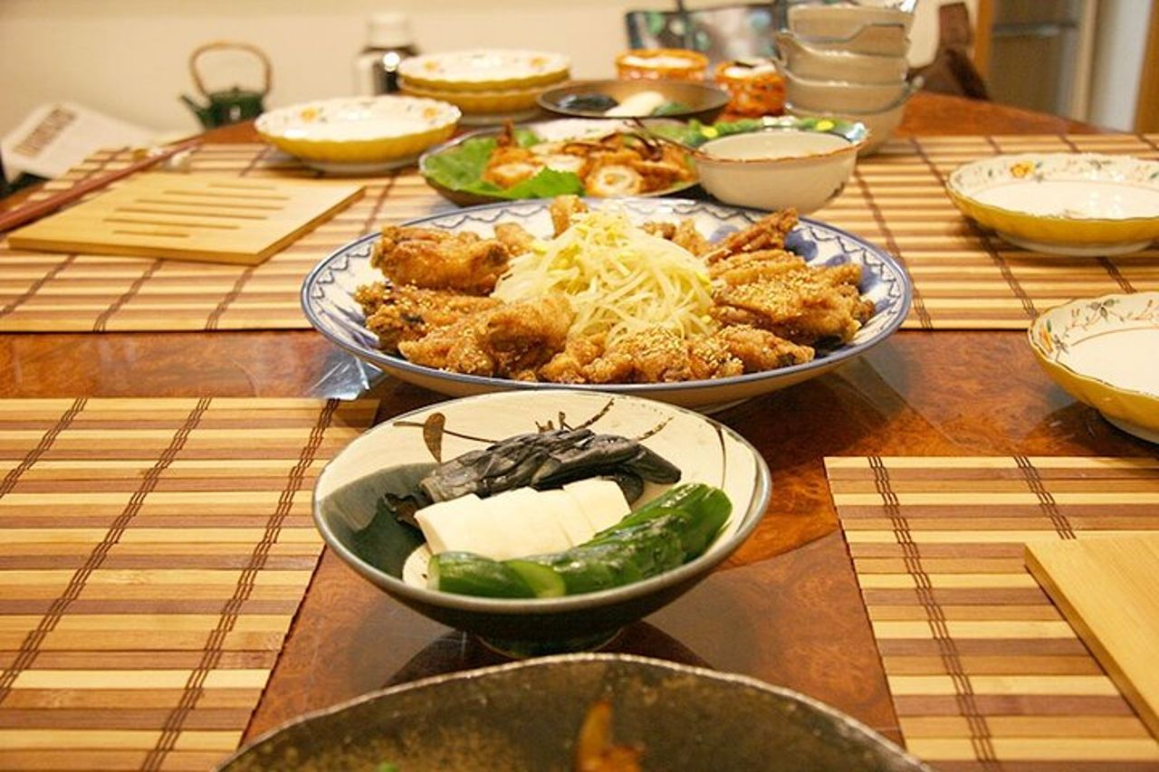 Tour del supermercato di Nagoya e lezione di cucina casalinga con un locale, Akiko — 6
