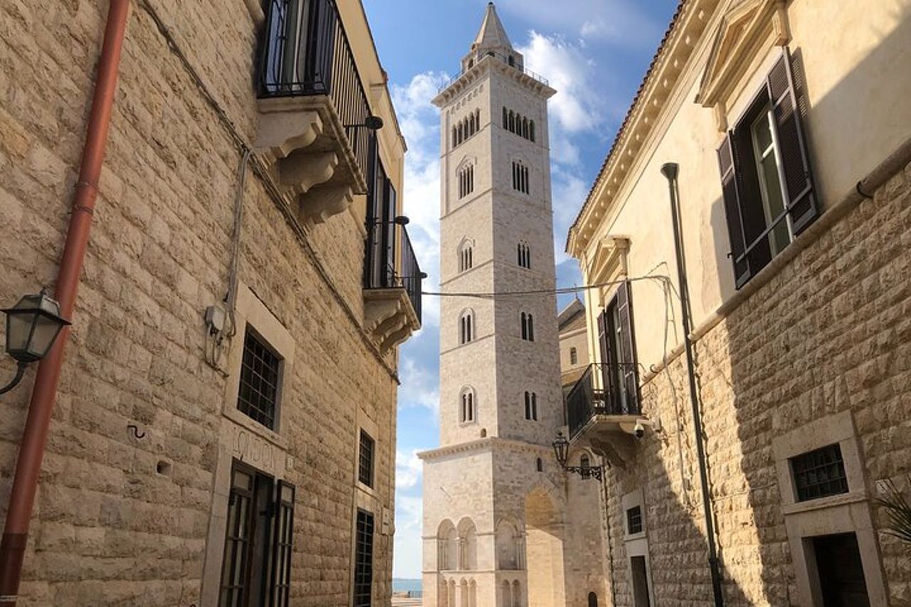 Tour VIP privato delle principali città di Bari e del Nord Puglia con pranzo — 2