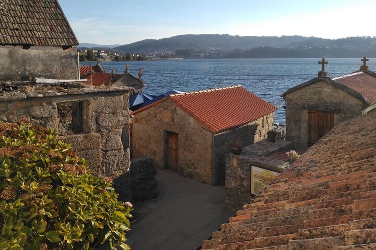 Rías Baixas - Arousa Island, Combarro e Mussel Boat