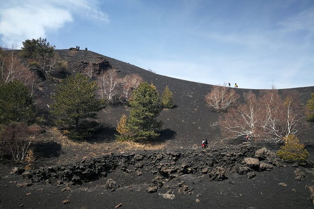 Esperienza all'alba sul Vulcano Etna - Trekking Guidato e Jeep — 6