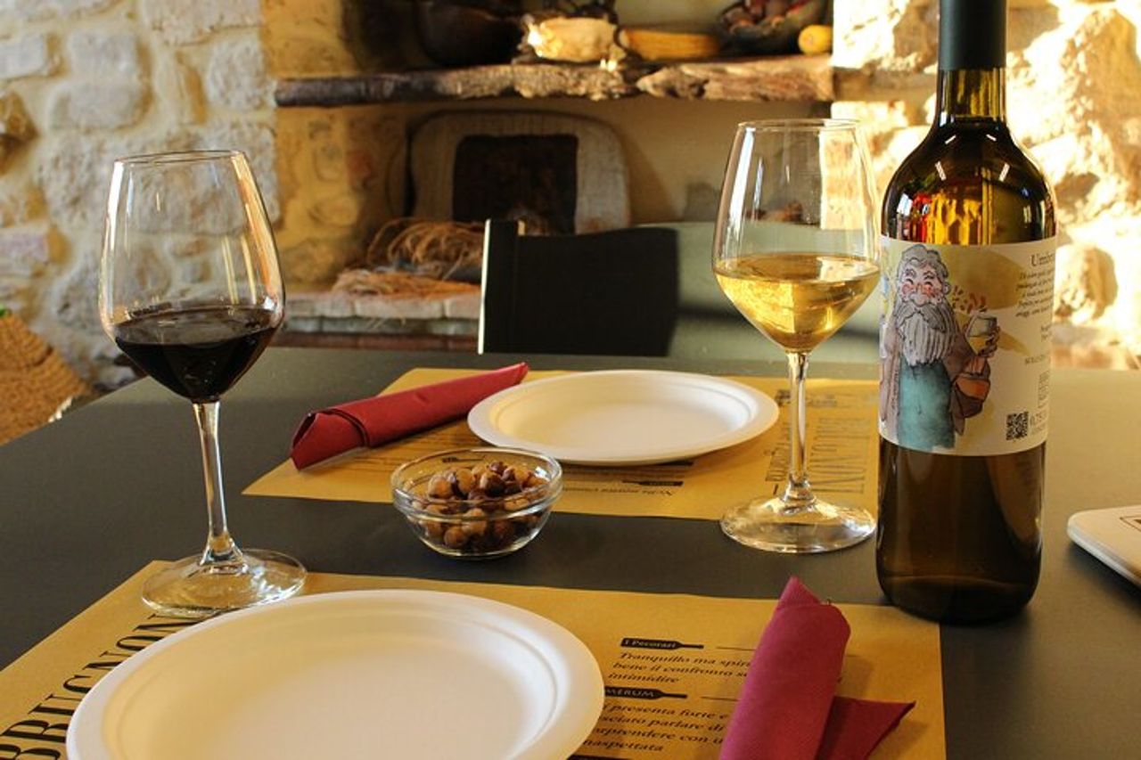 Visita Privata nella Cantina Brugnoni con Degustazione 4 vini — 3