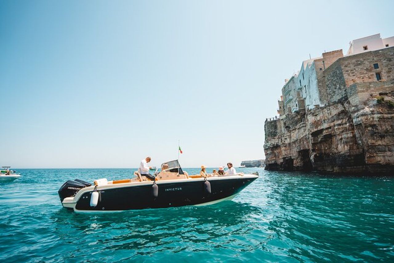 Tour condiviso di Polignano a Mare in barca con prosecco — 6