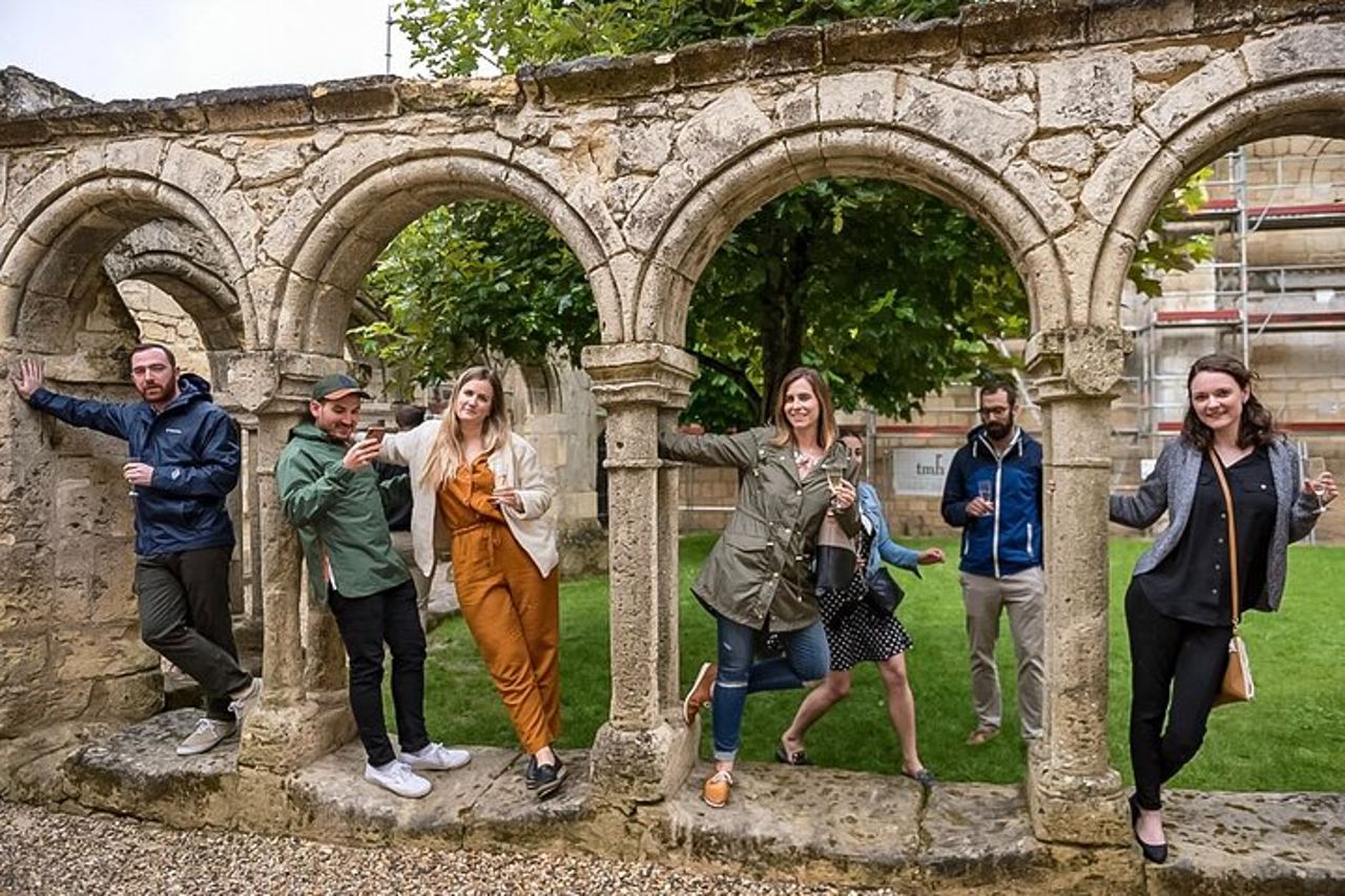 Tour del vino pomeridiano di Saint-Emilion - 2 Cantine e prelibatezze